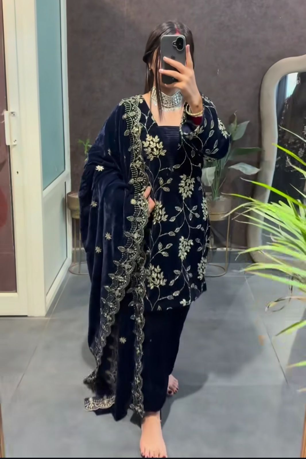 Women's Embroidered Velvet Suit Set with Dupatta | Heavy Viscose Velvet | Party & Festive Wear