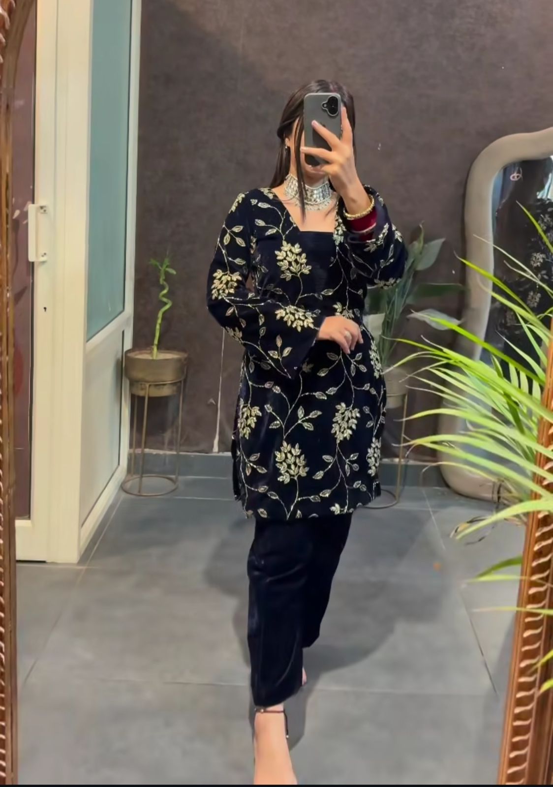 Women's Embroidered Velvet Suit Set with Dupatta | Heavy Viscose Velvet | Party & Festive Wear